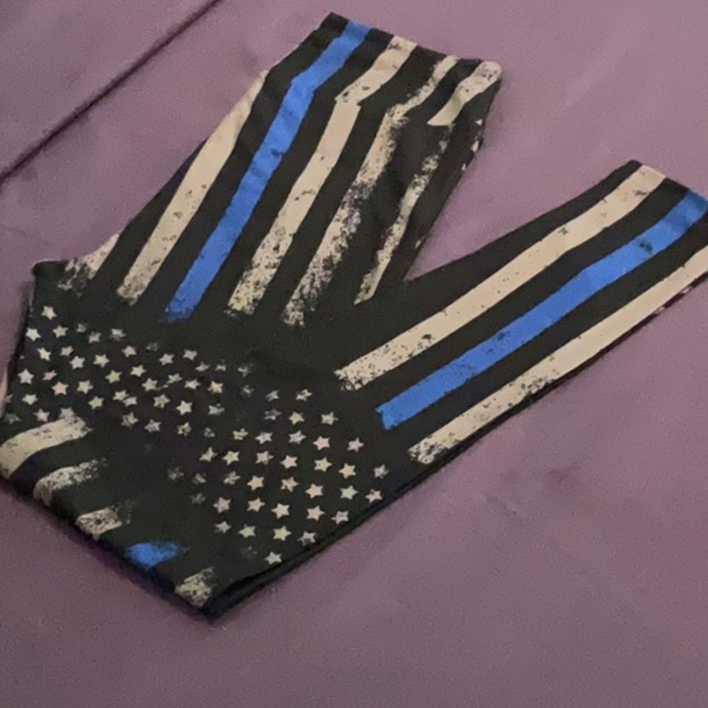 LuLaRoe Black and Blue Leggings with Vibrant Style